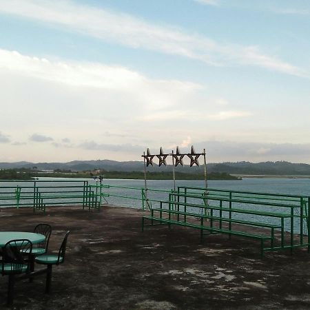 Barelang Bridge Hotel Batam エクステリア 写真