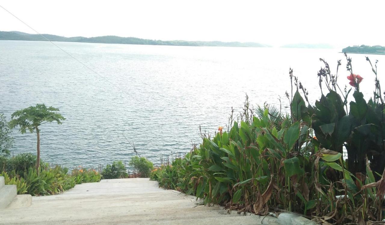 Barelang Bridge Hotel Batam エクステリア 写真