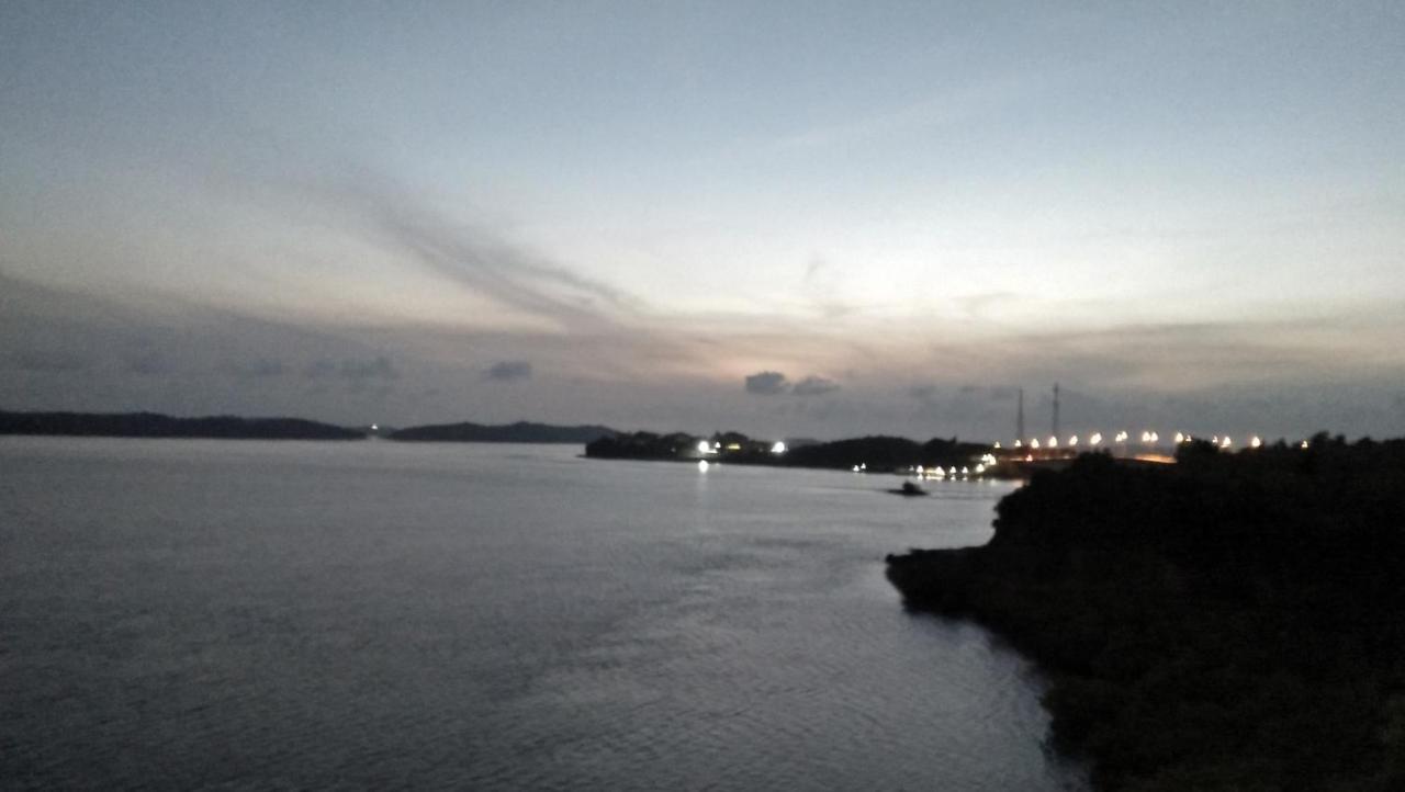 Barelang Bridge Hotel Batam エクステリア 写真